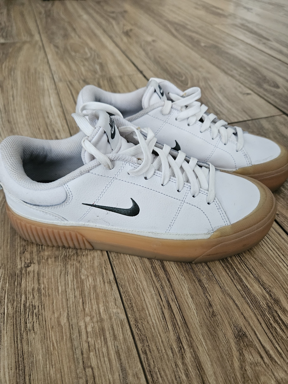 Nike White Leather Sneakers with Gum Sole
